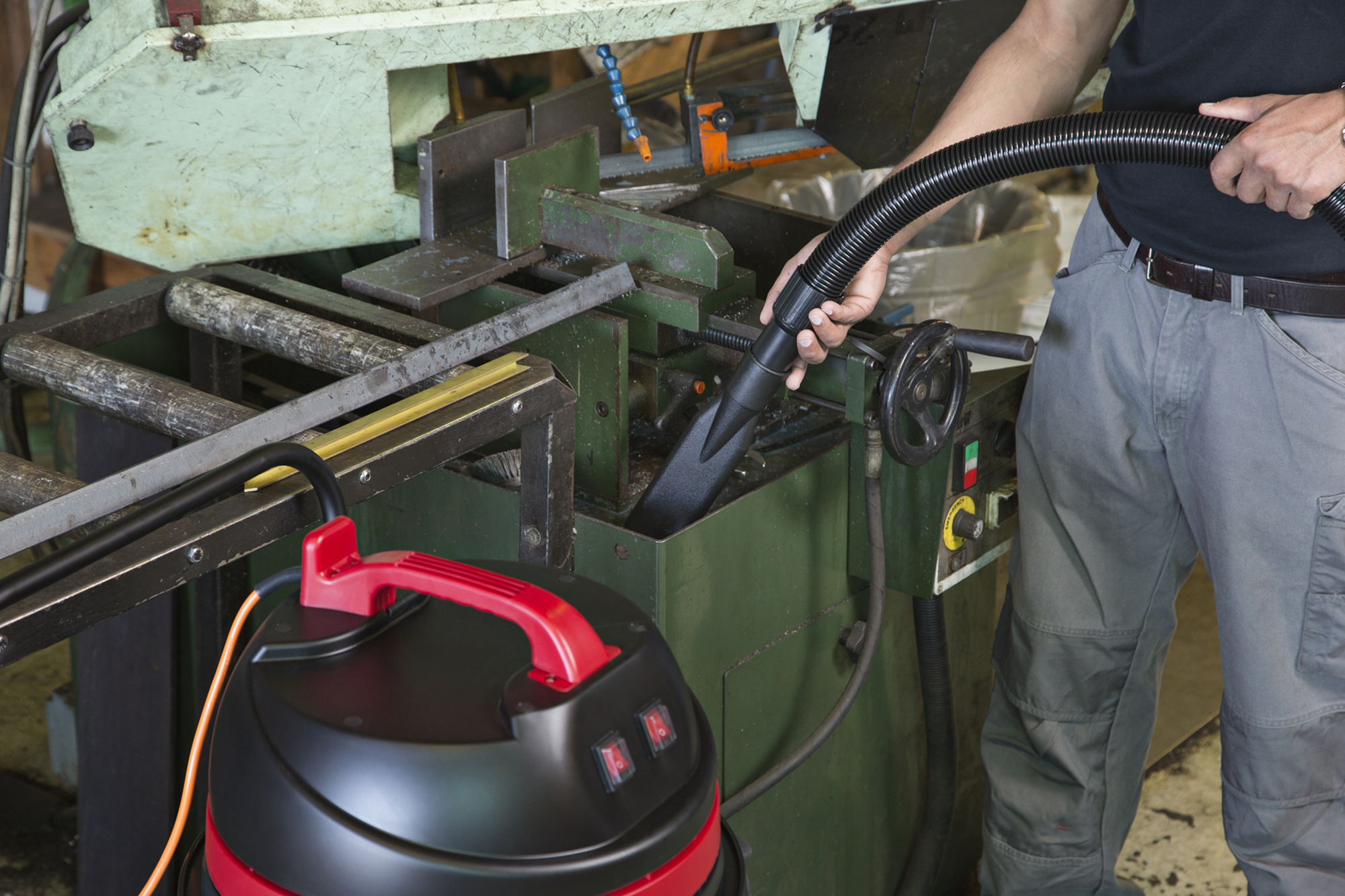 Nilfisk LSU375-EU  - Aspiratore professionale per solidi e liquidi ad alta potenza