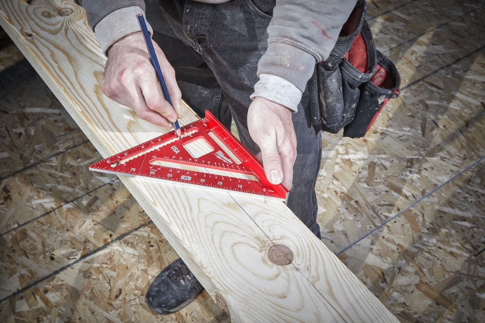 Milwaukee 4932472124 - Squadra triangolare per coperture - Metrica - Lunghezza 18 cm