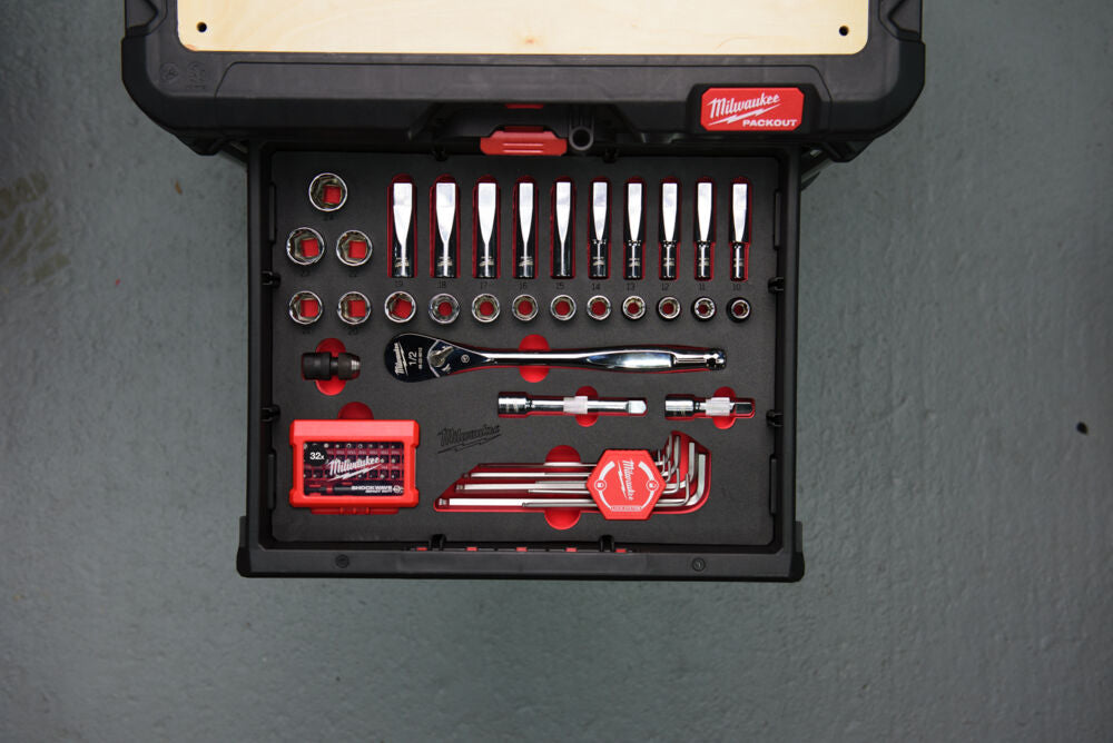 Milwaukee 4932480716 - Set cricchetto e bussole 1/2" in termoformato Packout - 70 pezzi
