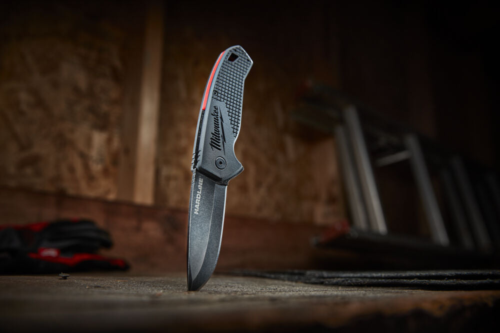 Milwaukee 4932492452 - Coltello richiudibile Hardline a lama liscia da 64mm