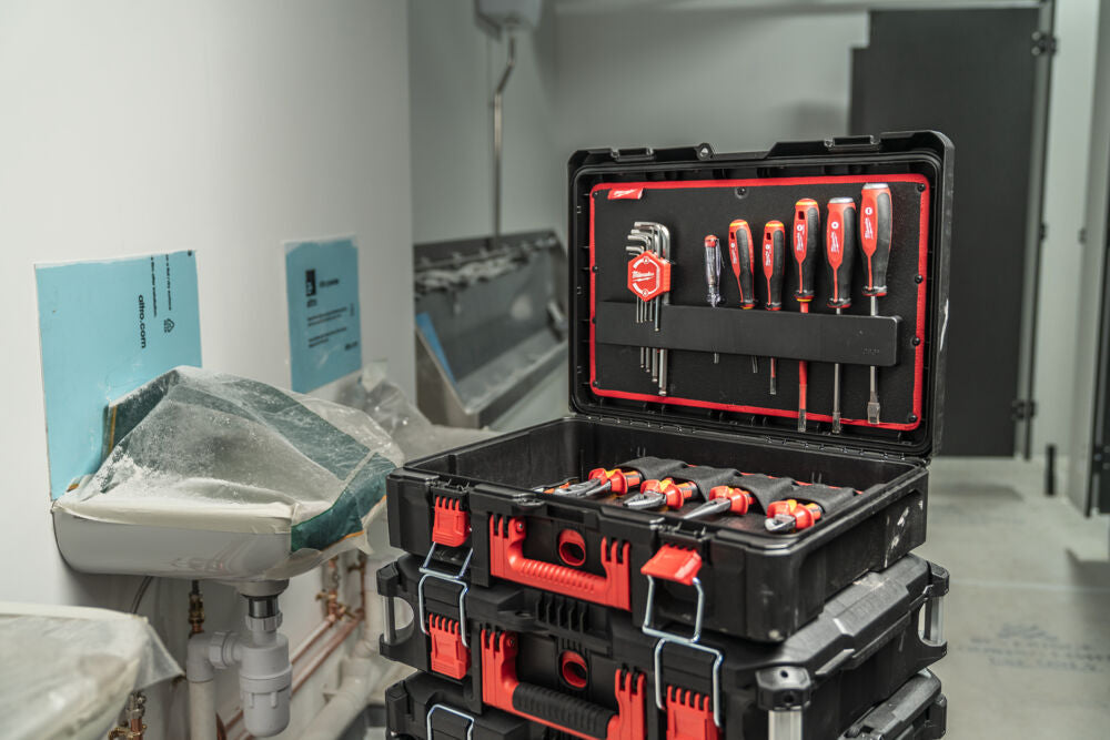 Milwaukee 4932499467 - Valigetta attrezzi Packout per idraulici completa di 74 utensili 