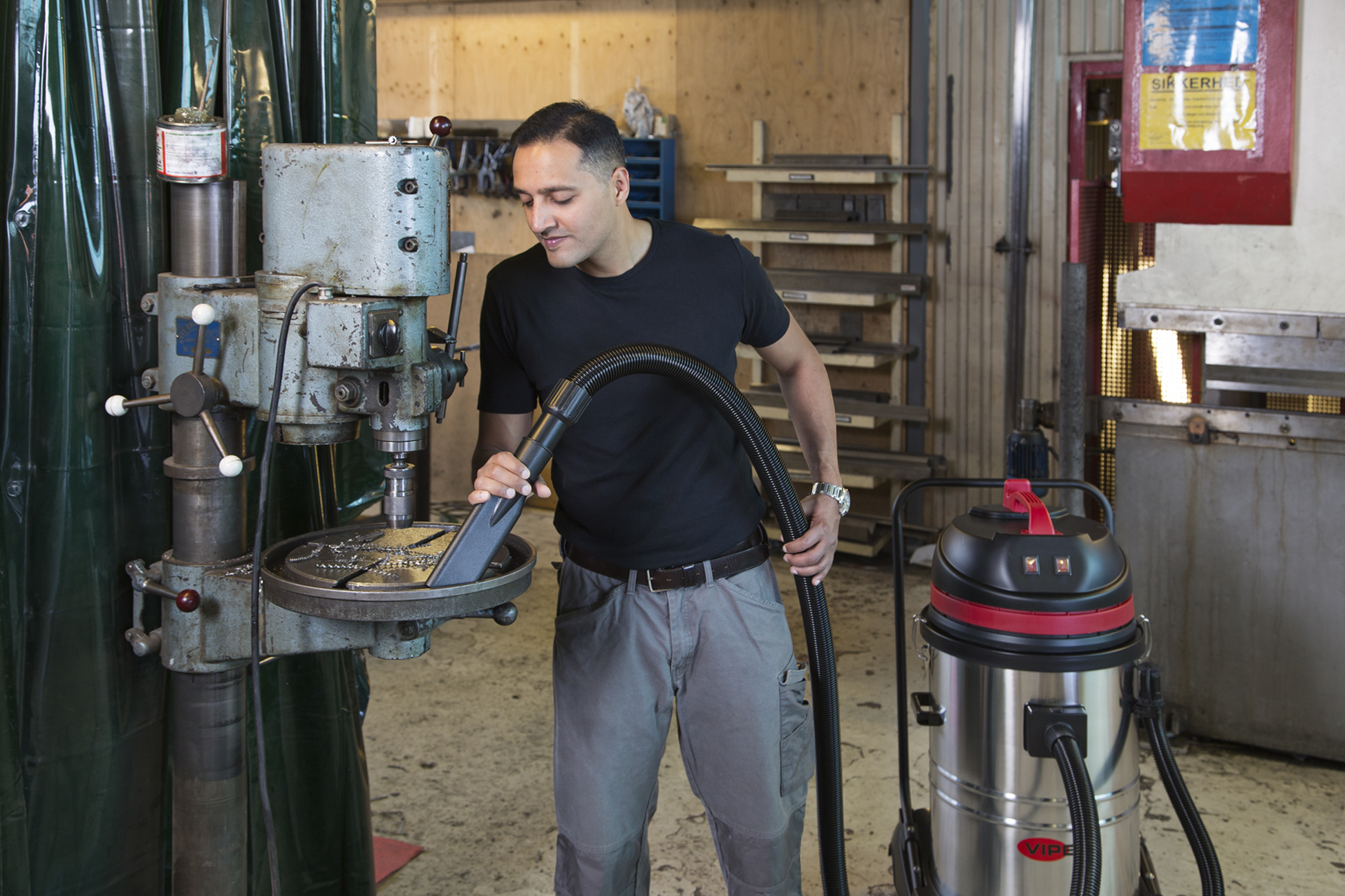 Nilfisk LSU375-EU  - Aspiratore professionale per solidi e liquidi ad alta potenza