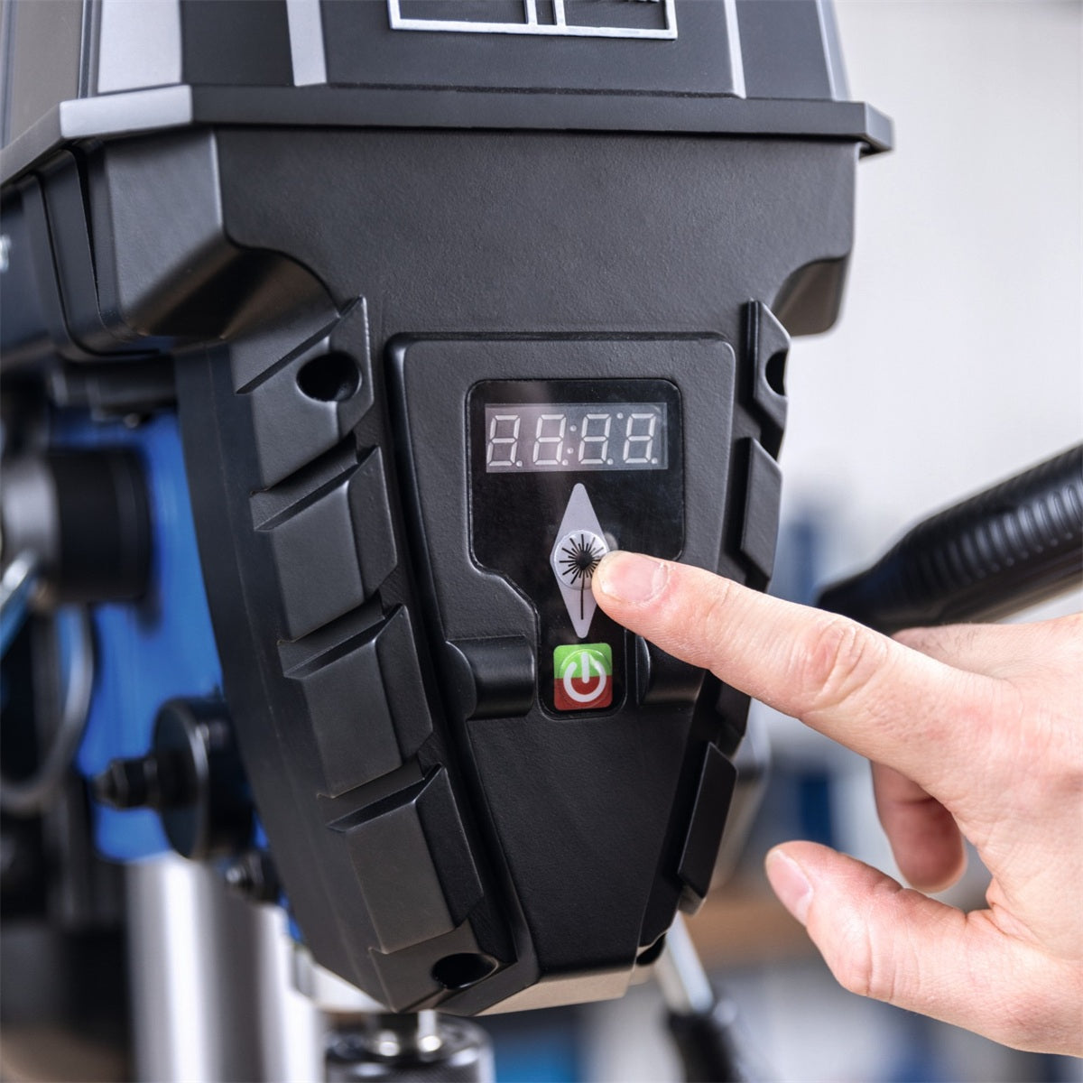 Scheppach TBM250Vario - Trapano a colonna con variatore di velocità