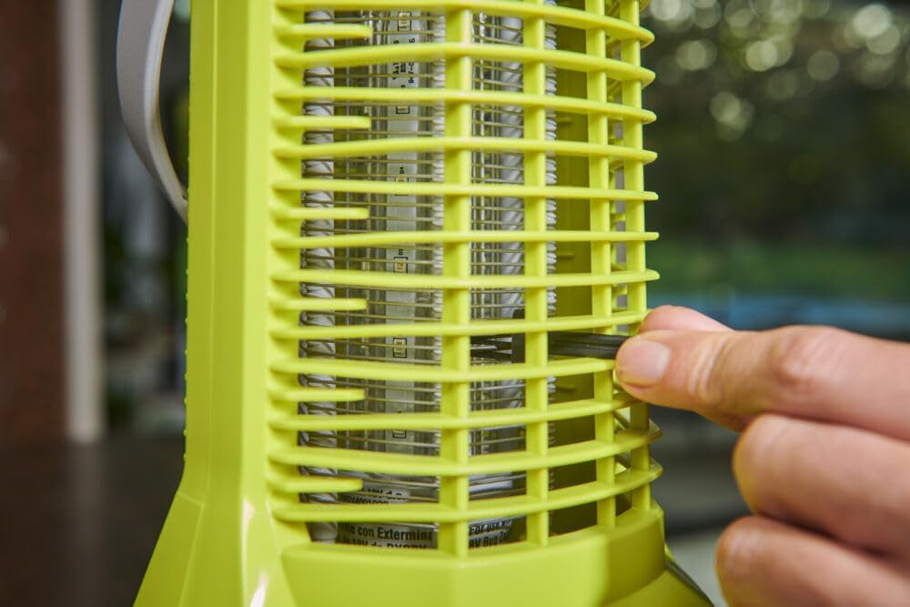 Ryobi RY18BZA-0 - Lanterna insetticida a batteria 18V - solo corpo 