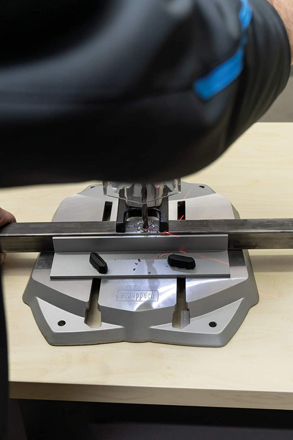 Scheppach DP60 - Trapano a colonna con display digitale e laser