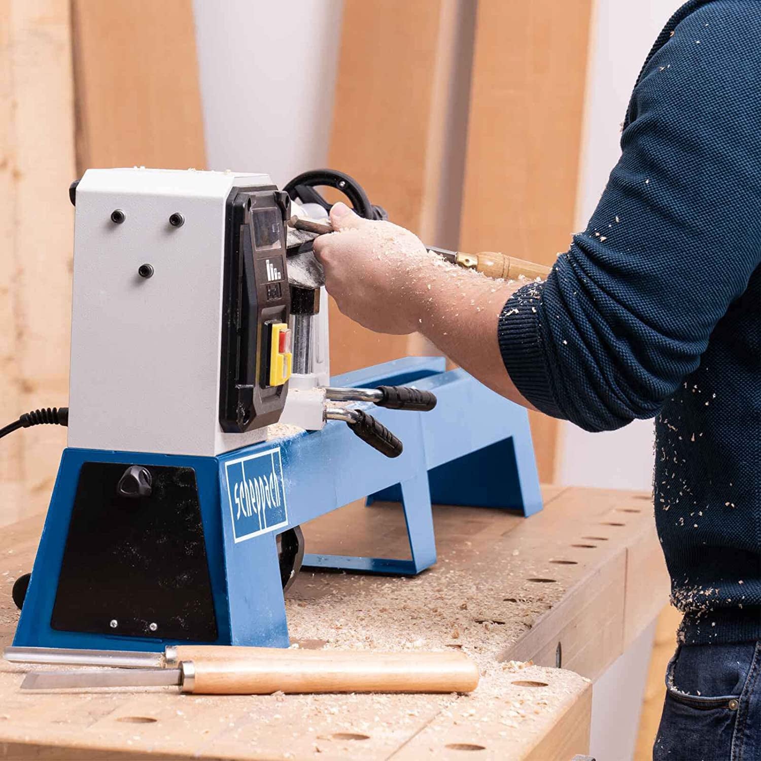 Scheppach DM1100T - Tornio per legno - 400W - 4 velocità