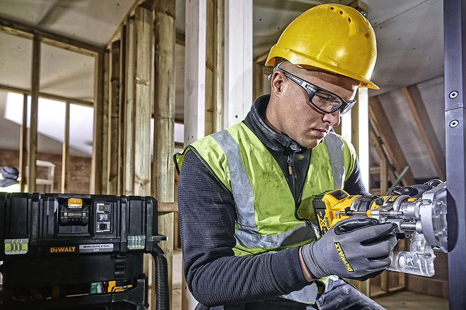 Dewalt DCW604NT-XJ