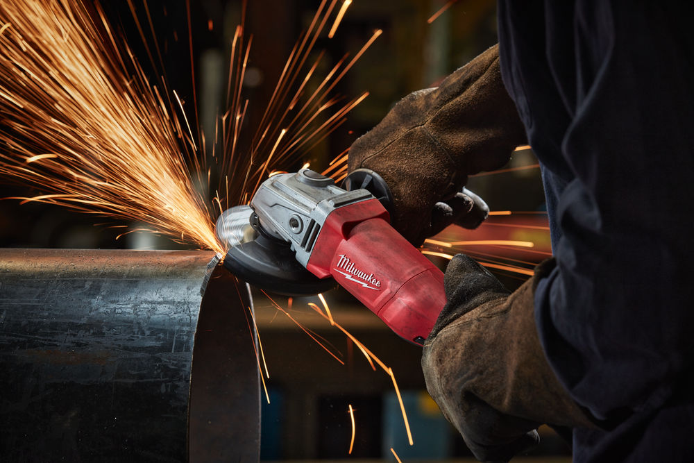 Milwaukee AG 13-125 XSPD - Smerigliatrice elettrica con disco da 125 mm