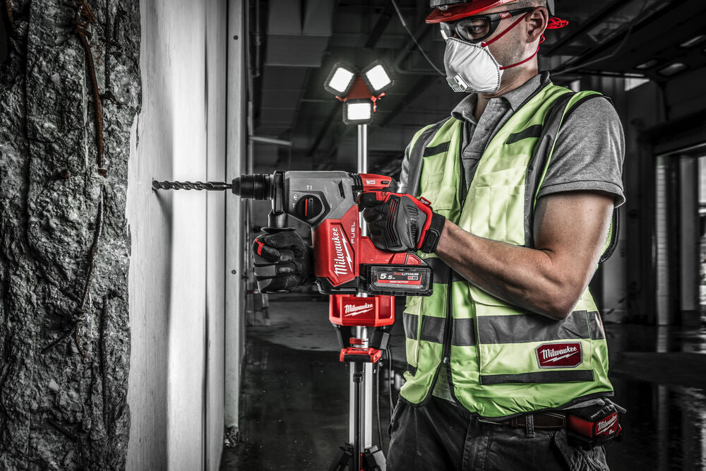 Milwaukee M18 FPP2ITB-553X - Kit utensili 18V - Trapano M18 FP3 + Tassellatore M18 FHX - 2 x 5,5Ah + 1 x 5Ah