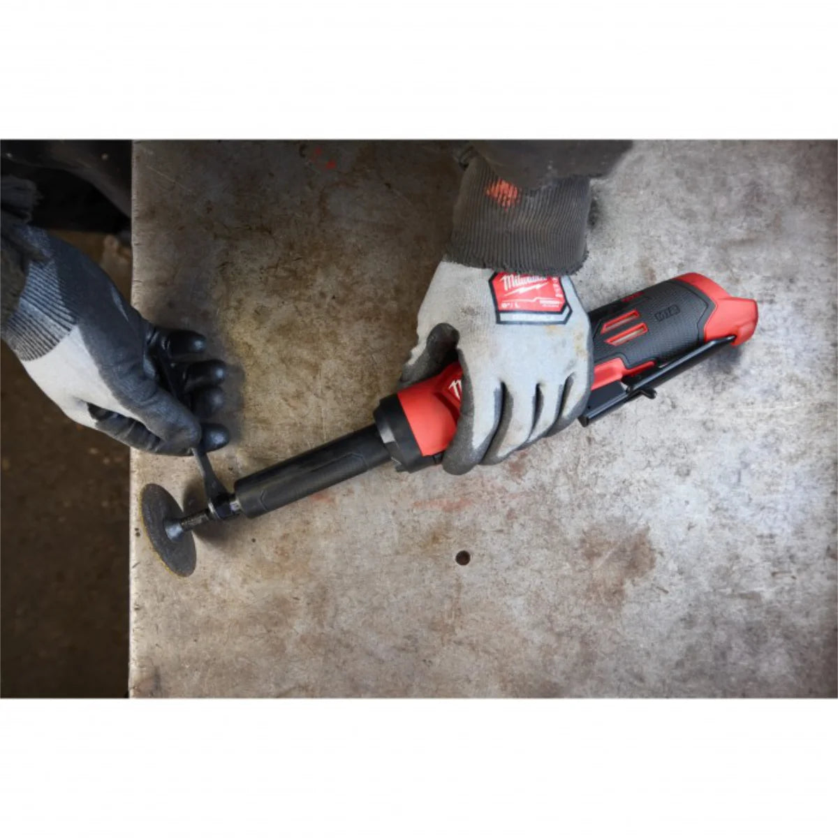 Milwaukee M12 FDGES2-0 - Mini Smerigliatrice dritta estesa a batteria 12V solo corpo