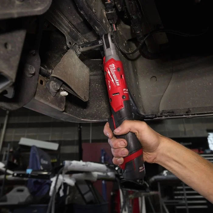Milwaukee M12 FIR38G2-0 - Fuel Cricchetto ⅜″ 12V - 19mm - 95 Nm - Solo corpo