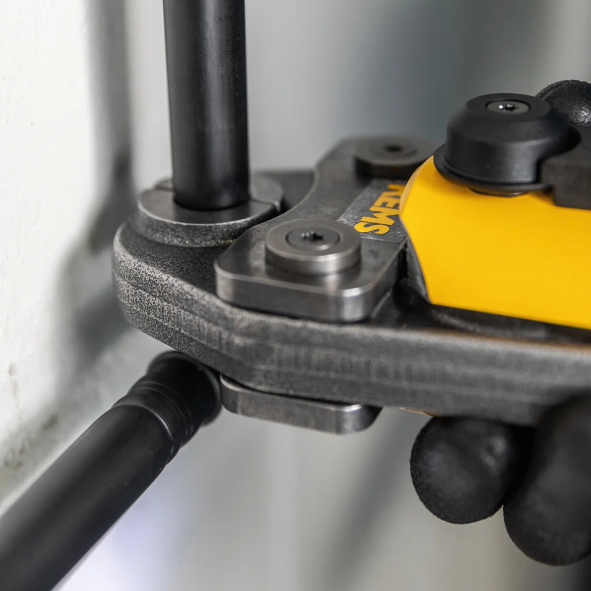 Rems Akku-Press 22V - Pressatrice idraulica a batteria universale fino a Ø 110 mm
