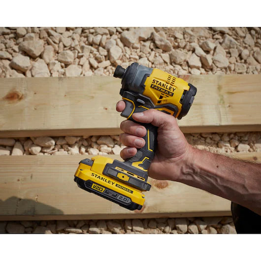 Stanley SFMCF820D2K-QW – Avvitatore a impulsi brushless 18V V20 - 2 x 2Ah in valigetta&nbsp;