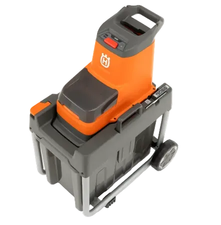 Husqvarna GS 340is Biotrituratore a batteria 36V , rami fino a 40 mm potenza 1400W , 45 litri , solo corpo