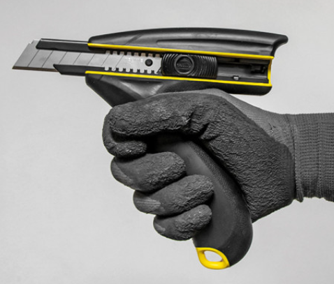 TAJIMA TDC690 con impugnatura a due mani a pistola Cutter Strongrip-j , Lama 22x0,65 mm