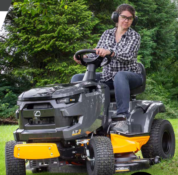 Cub Cadet LT3 S108 Trattorino taglio 108 mm , c.c. 679 Trasmissione Hydrostatic