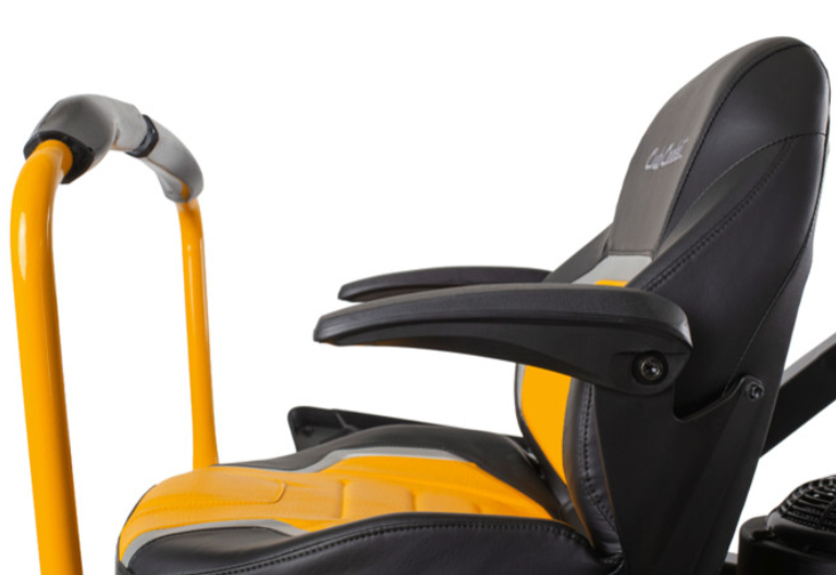 Cub Cadet Z2 127 Rasaerba zero turn a leve , raggio zero per pendenze 46% (25°) , taglio 127 cm , c.c. 726 Trasmissione Doppia Hydro