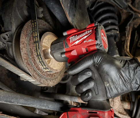 Milwaukee M18 FMTIW2P12-502X Avvitatore ad impulsi 1/2" a media coppia con fermo dei perni max 881 Nm