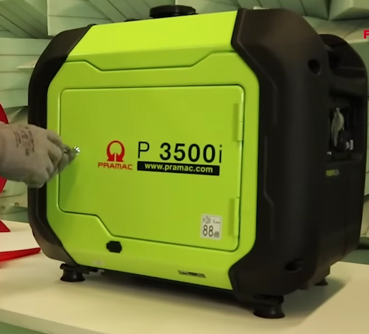 Pramac P3500i - Generatore di corrente inverter silenziato max 3,3 KW con accensione elettrica