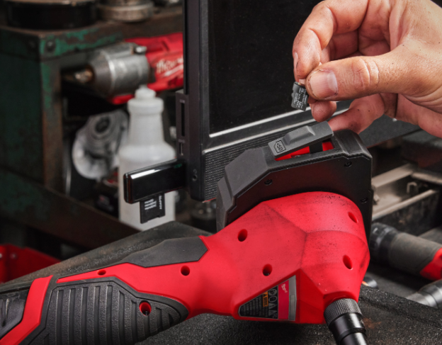Milwaukee M12 ATB-0C Videoscopio per automotive cavo 1,5 metri con Valigetta , solo corpo