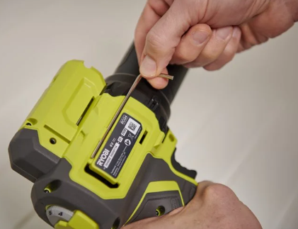 Ryobi RCG4-0 Pistola per sigillanti a batteria 4V USB Lithium , batteria e caricabatterie non inclusi