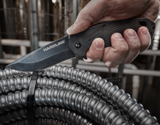 Milwaukee 4932492453 Coltello sport richiudibile a lama liscia extra resistente da 89 mm
