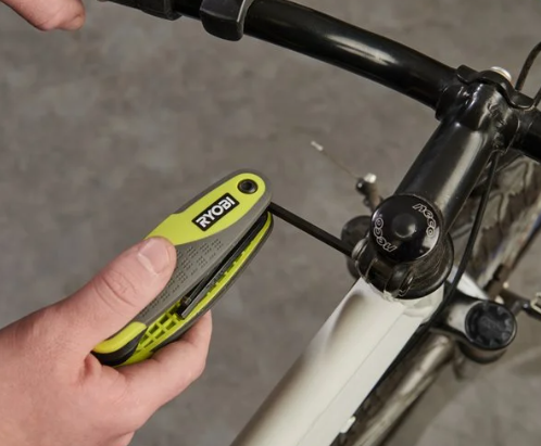 Ryobi R4SDHT12-120G Kit essenziale Fai-Da-Te 9 pezzi Avvitasvita 4V USB Litio + Utensili Manuali