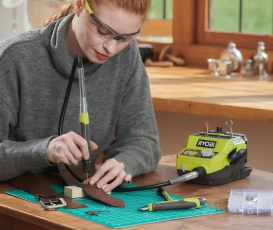 Ryobi RRTS18-0A35 Utensile rotativo multifunzione a batteria 18V con 35 accessori , solo corpo