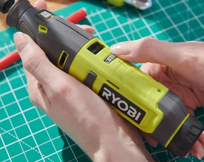 Ryobi RRT4-120GA15 Utensile rotativo multifunzione a batteria 4V con 15 accessori Batteria inclusa