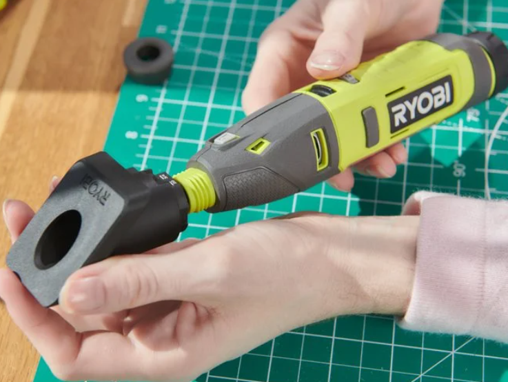 Ryobi RRT4-120GA15 Utensile rotativo multifunzione a batteria 4V con 15 accessori Batteria inclusa