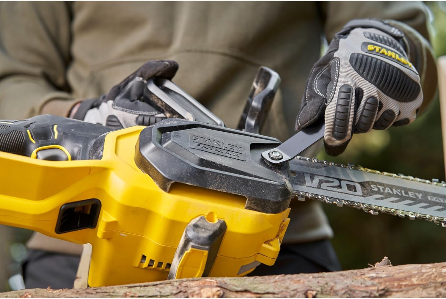 Stanley SFMCCS730M1-QW - Motosega a batteria 18V STANLEY FATMAX V20 - 1 x 4Ah