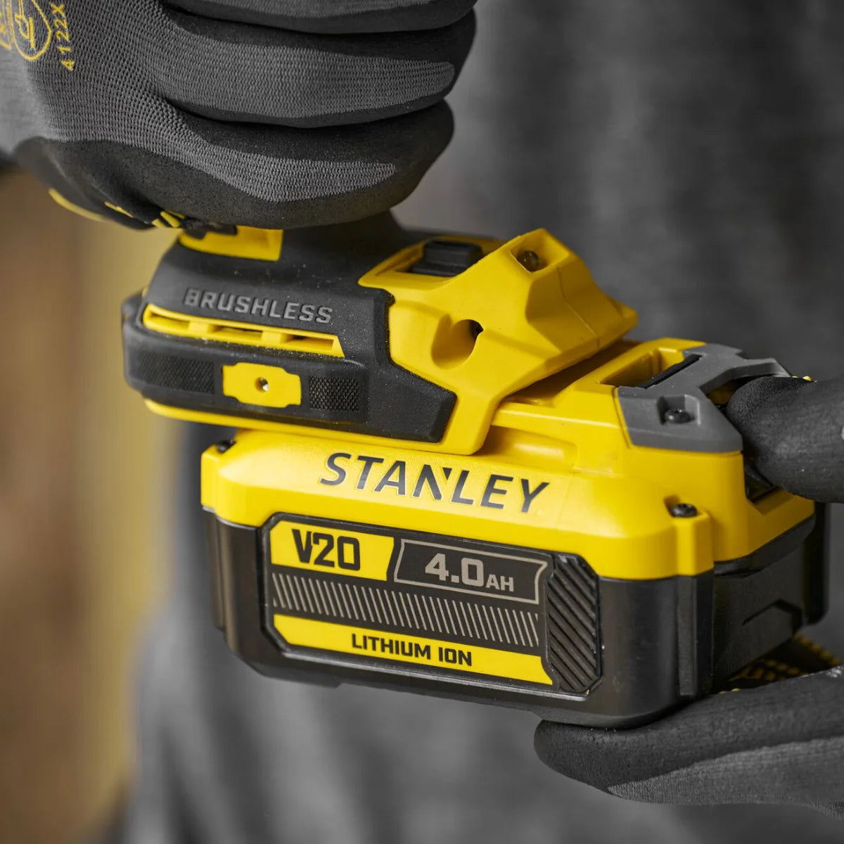 Stanley SFMCF921B-XJ - Avvitatore ad impulsi V20 Li-Ion Solo corpo 18V - 732 Nm