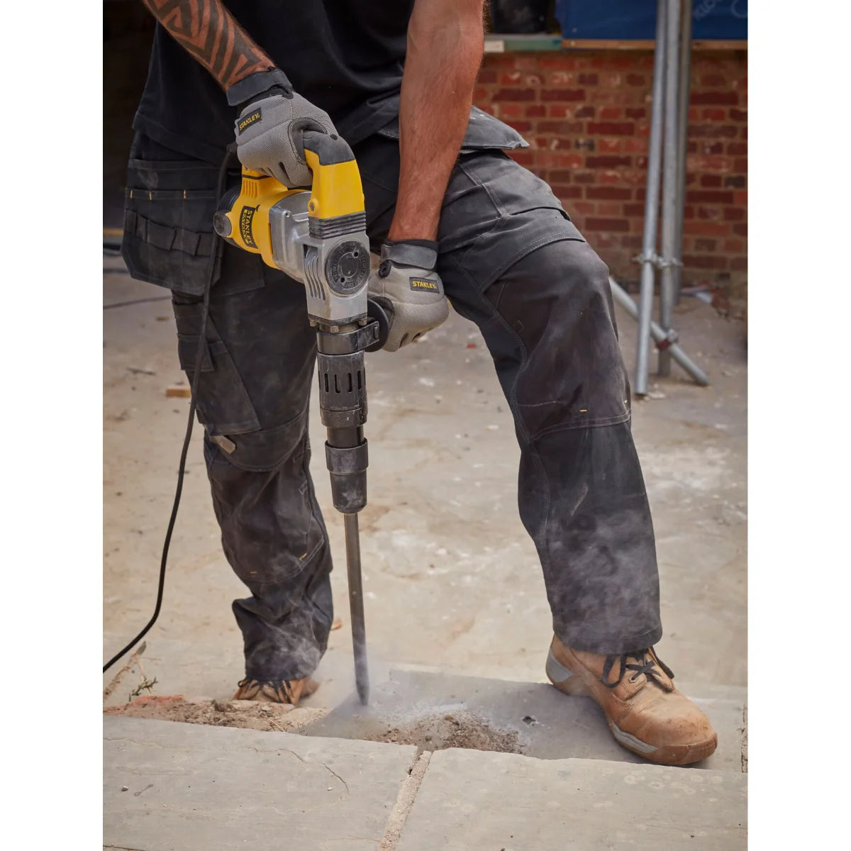 Stanley SFMEH220K-QS - Demolitore/Scalpellatore SDS MAX 1010W 8.5J - 5Kg