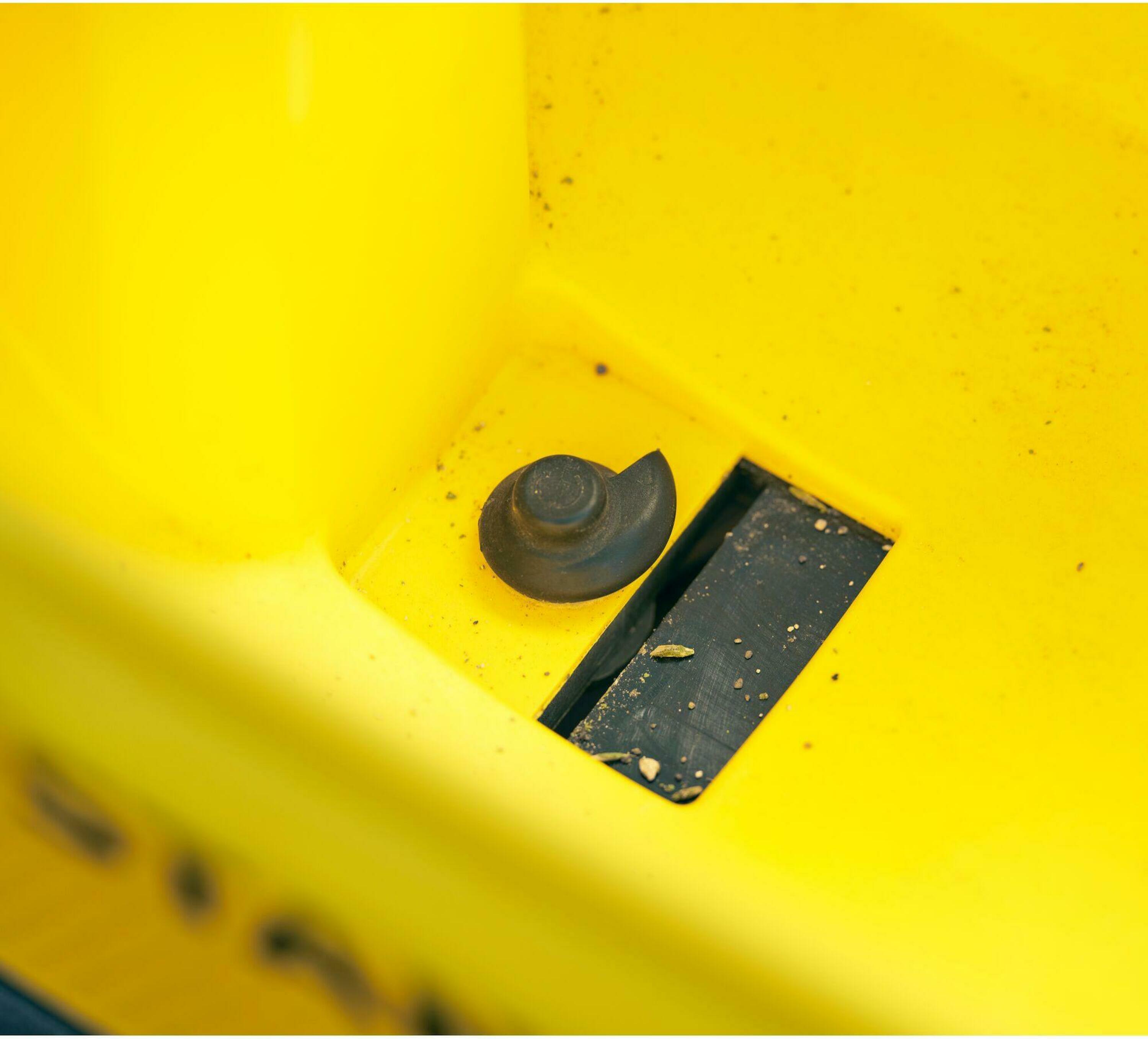 Stanley STCOE300B-XJ Fatmax V20 - Spargitore a batteria 18V Spargisemi Spargisale