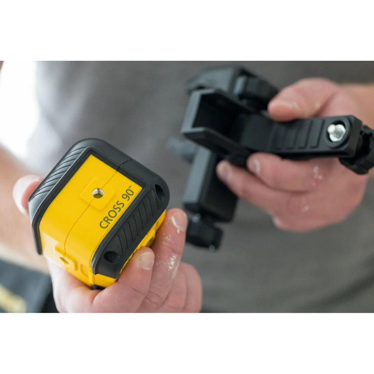 Stanley STHT77592-1 - Livella laser tracciatore CROSS 90 - raggio verde