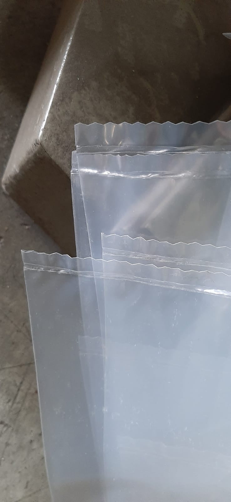 Sacchi Immondizia Trasparenti MY85 MM 90X120, vendita al Kg (n.6 sacchi al kg)