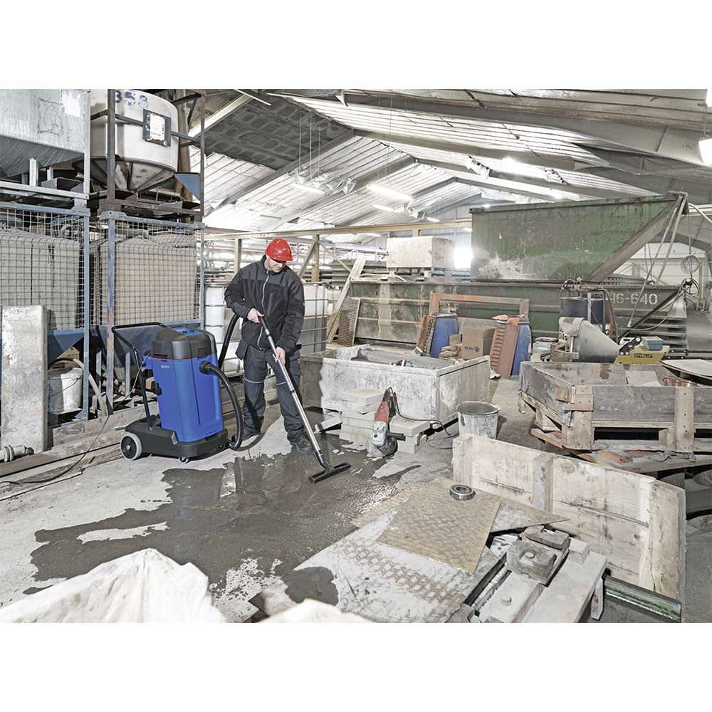 Aspiratore professionale 2500W 75l - Nilfisk MAXXI II 75-2WD