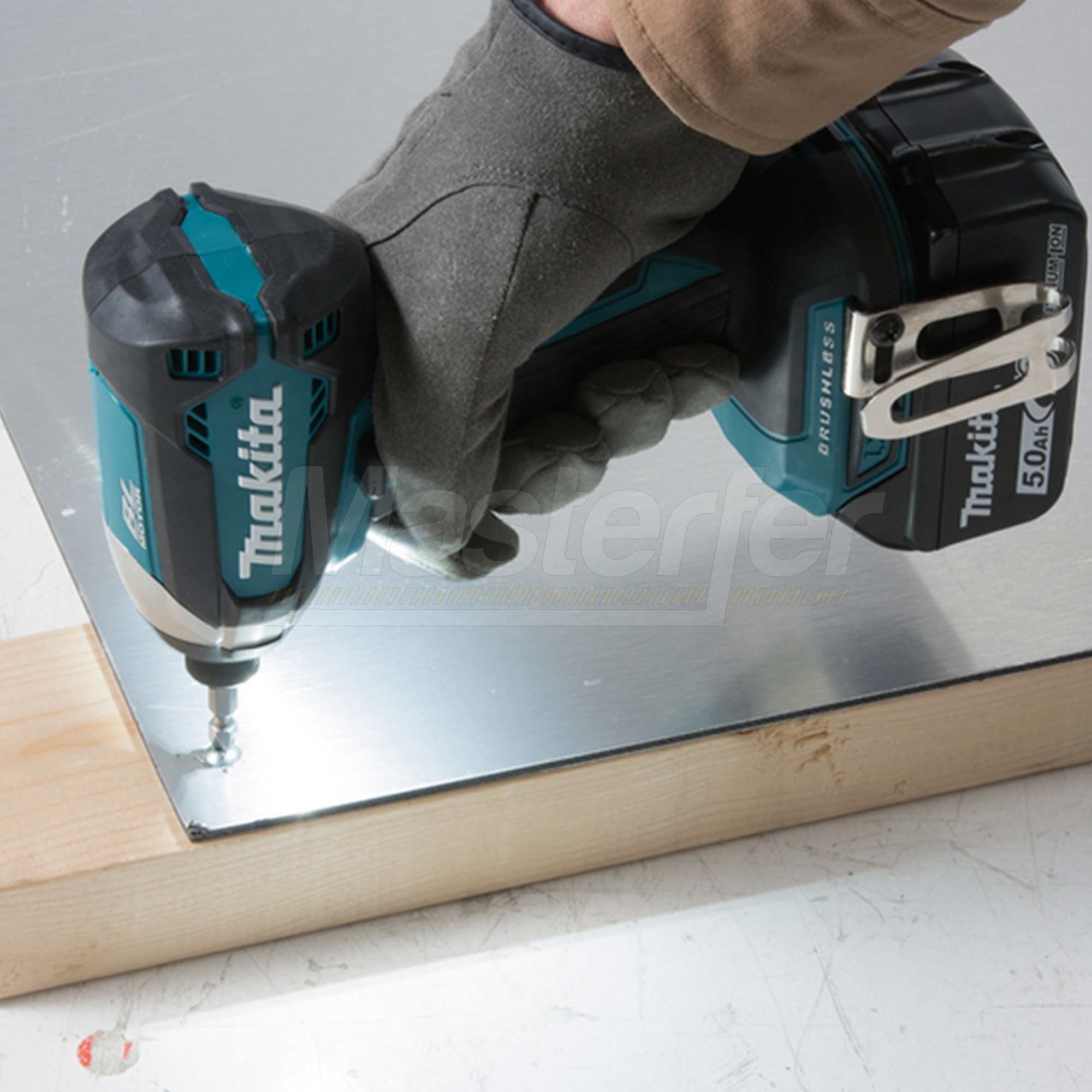 makita avvitatore a impulsi a massa battente dtd153 avvitatura in alluminio