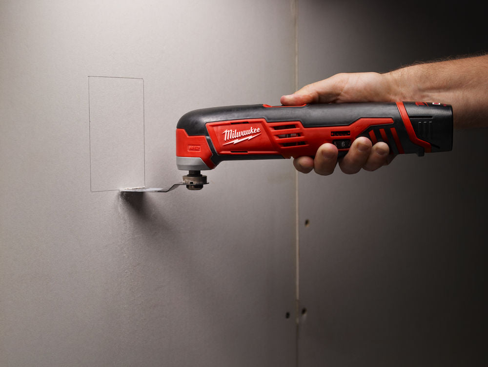 Milwaukee C12 MT - Utensile multifunzione vibrante a batteria - solo corpo