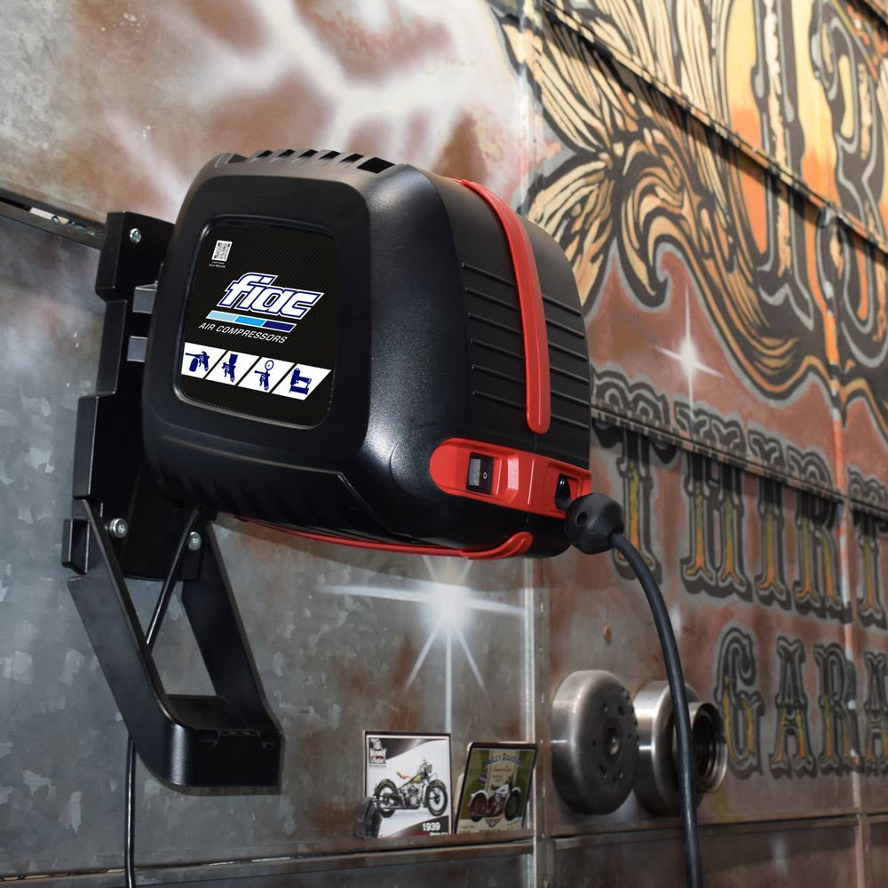 Fiac WallAir - Compressore d' aria per montaggio a muro con avvolgitubo e pistola