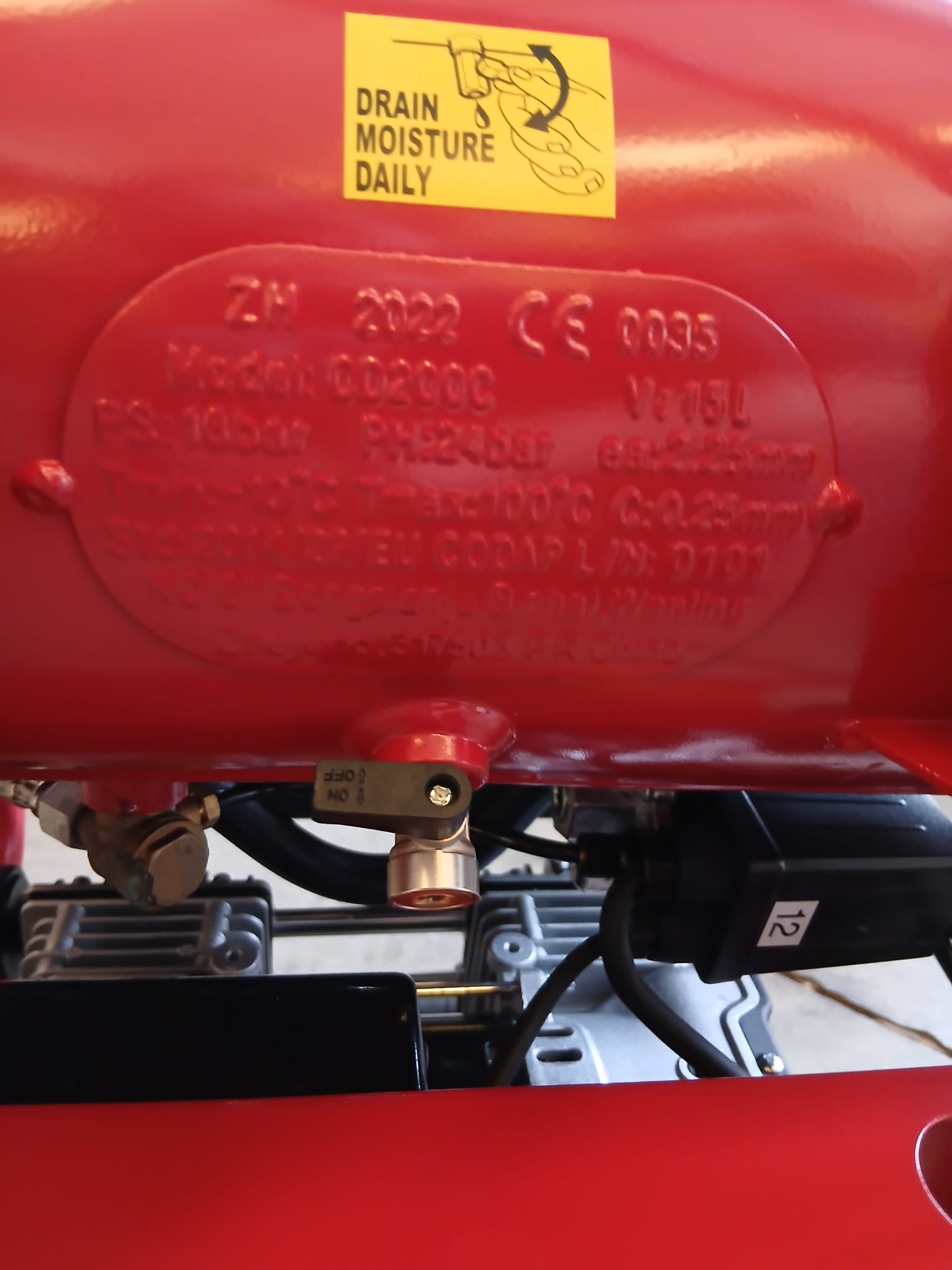 Fini Siltek pro 12 Compressore trolley senza olio silenzioso 63 dB , 12 bar , 220v , 15 litri ideale per professionisti