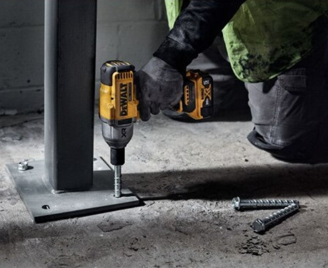 DEWALT DCF900P2T-QW