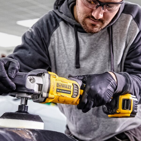 Dewalt DCM849P2-QW - Lucidatrice a batteria da 18V, 2 batteria da 5Ah