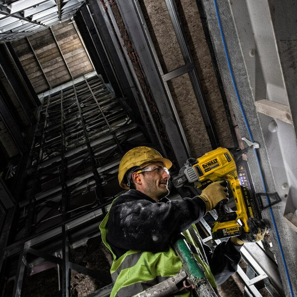 Dewalt DCN890P2-QW - 18V XR Chiodatrice per cemento - 2 X 5Ah