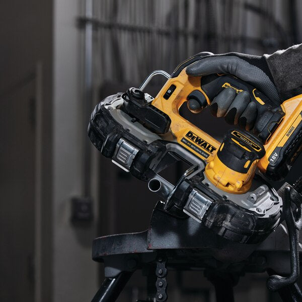 Dewalt DCS377NT-XJ - Sega a nastro compatta brushless 18V XR - Solo corpo macchina