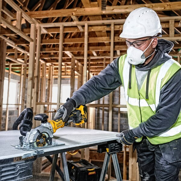 Dewalt DCS571NT-XJ - Sega circolare compatta 115mm XR 18V , solo corpo