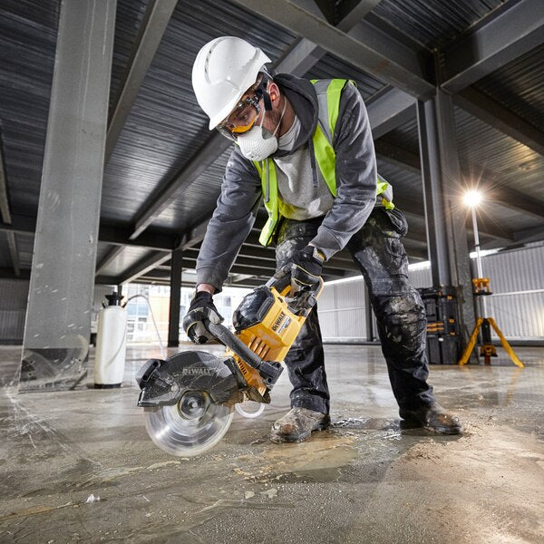 Dewalt DCS690X2-QW - Troncatore XR Flexvolt 54V 2 x FV 9.0Ah