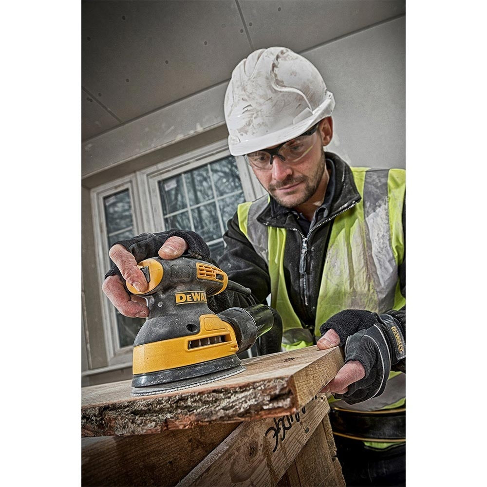 DEWALT DWE6423-QS Levigatrice rotorbitale