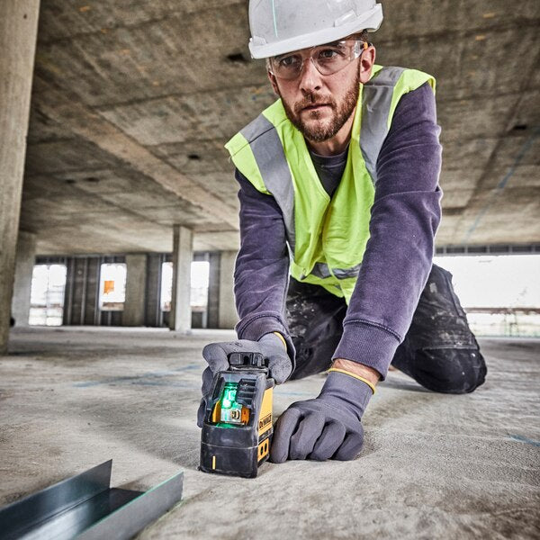 Dewalt Dewalt DW088CG-XJ - Tracciatore/livella laser a 3 linee autolivellante - raggio verde