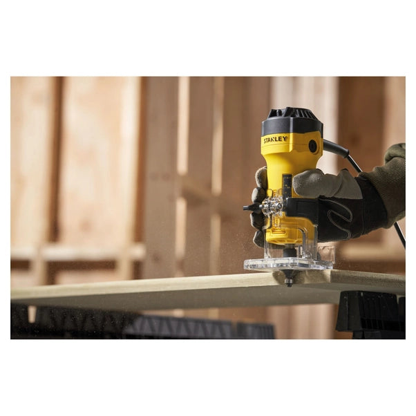 Stanley ST55-QS – Fresatrice verticale compatta per lavorazioni professionali su legno e cartongesso